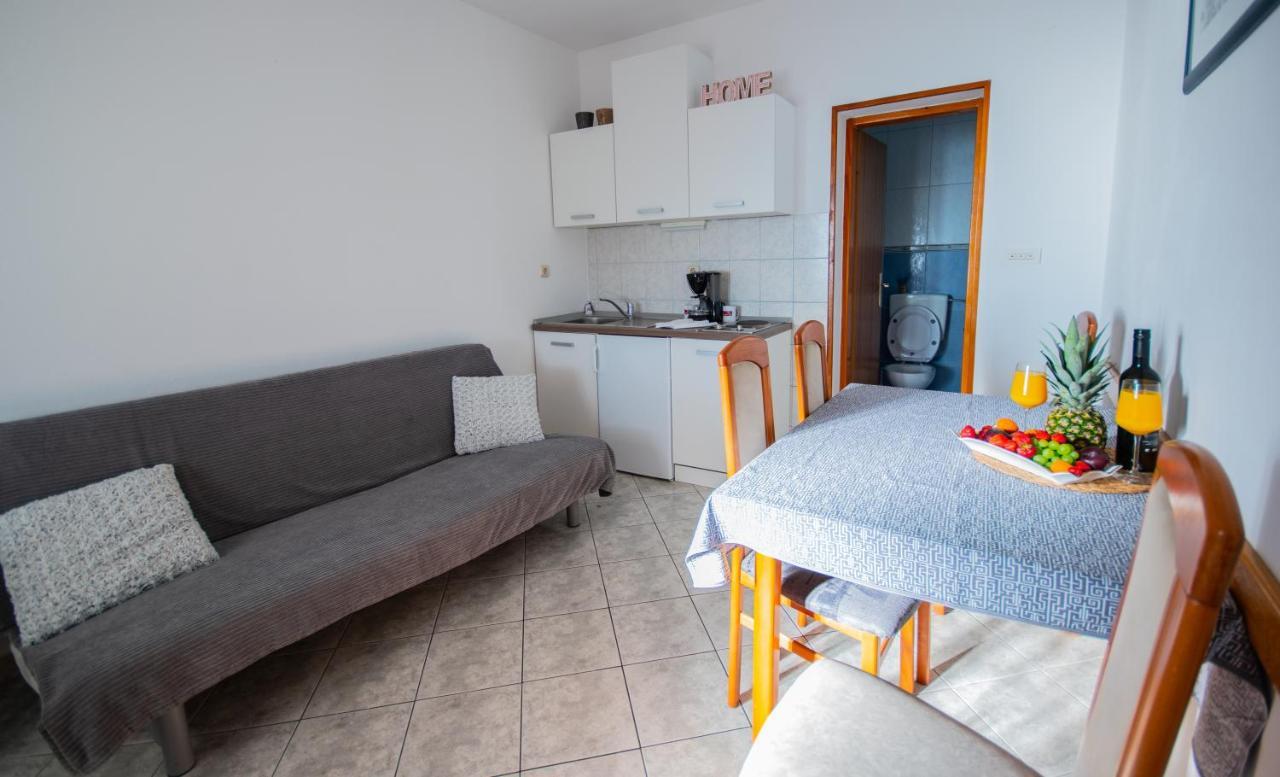 Apartment Franic Podstrana Eksteriør billede